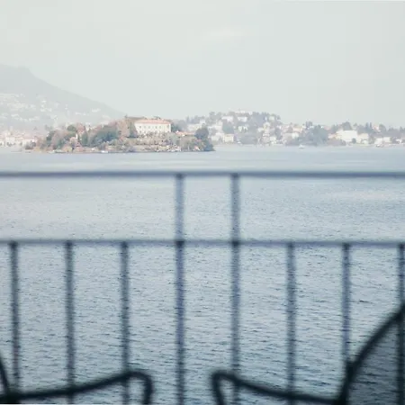La Casa Sull'Isola Pescatori Apartment Stresa Exterior photo