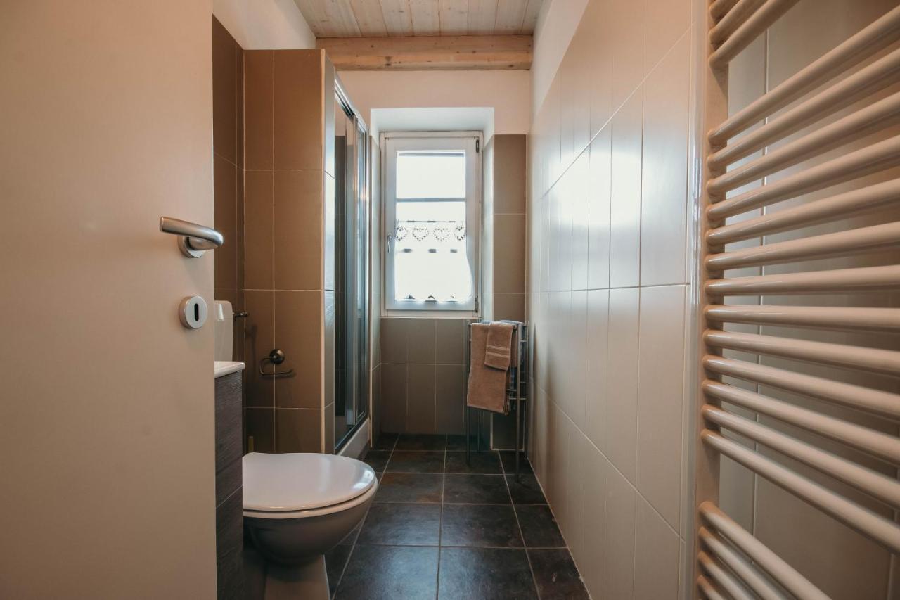La Casa Sull'isola Pescatori Apartment *