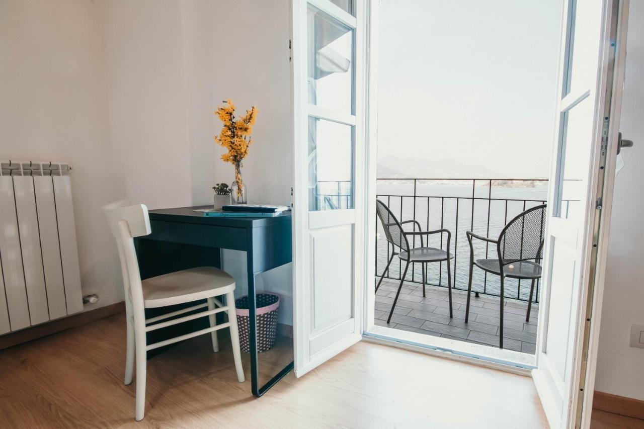 La Casa Sull'isola Pescatori Apartment *